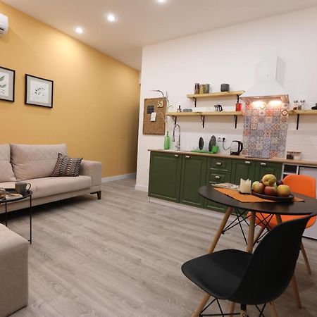 Hotelise I Tulip Apartment Ереван Экстерьер фото
