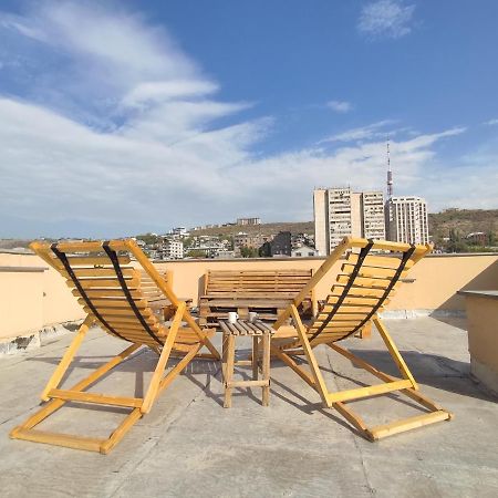 Hotelise I Tulip Apartment Ереван Экстерьер фото