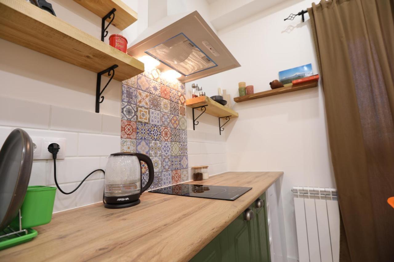 Hotelise I Tulip Apartment Ереван Экстерьер фото