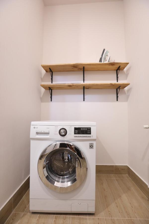 Hotelise I Tulip Apartment Ереван Экстерьер фото