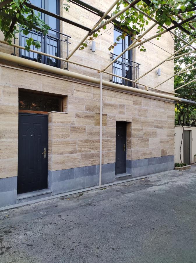 Hotelise I Tulip Apartment Ереван Экстерьер фото